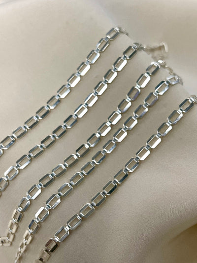 CX105 - Alternating Rectangle Bracelet Chain by the foot